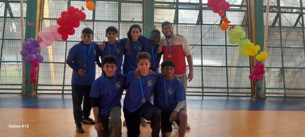 Gabriela Mistral se coronó campeón invicto. Mañana martes disputa la fase provincial