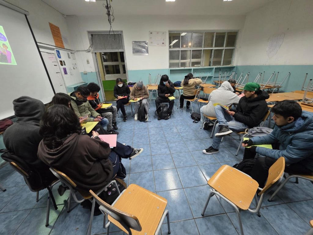 El liceo Gabriela Mistral realiza la jornada por la No Violencia desde Ed. de Párvulos a EPJA