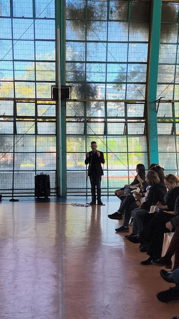El Liceo Gabriela Mistral, realiza un acto de reconocimiento a nuestros asistentes de la Educación