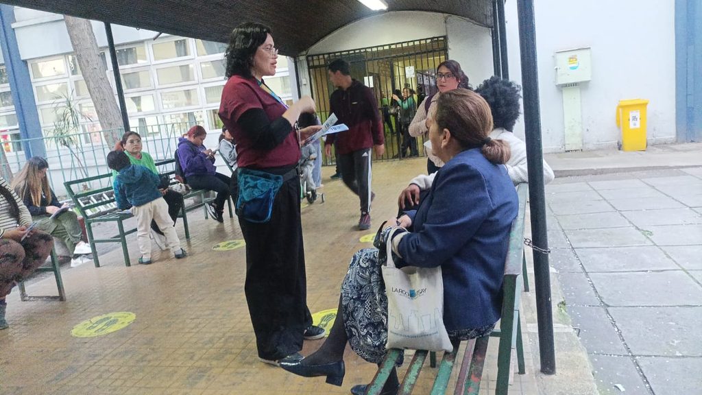 El PROGRAMA LAZOS, PRESENTE EN NUESTRO ESTABLECIMIENTO, ORIENTANDO A LA COMUNIDAD.